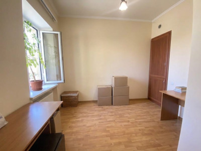 Կոդ AS-2072 Վաճառվում է առանձնատուն