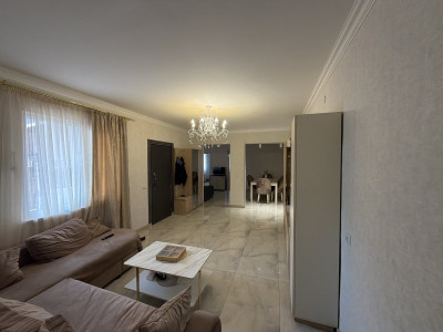 Code AA-8083 House for sale