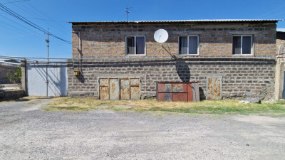 Կոդ AV-9028 Վաճառվում է առանձնատուն