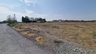 Կոդ HV-4403 Վաճառվում է տնամերձ հող