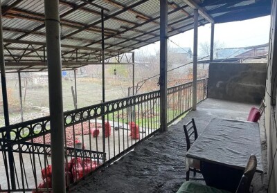 Կոդ  A-321 Վարձով է տրվում առանձնատուն