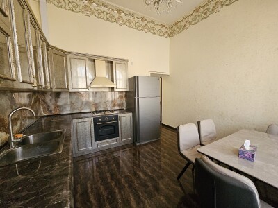 Կոդ 557 Վարձով է տրվում  բնակարան