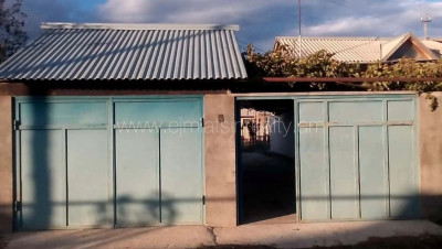 Կոդ AA-5557 Վաճառվում է առանձնատուն