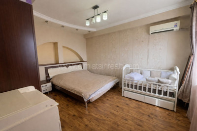 Code BS-6079 – Apartment for sale