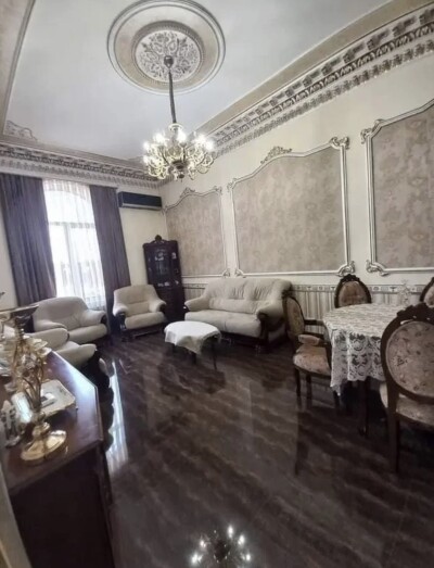 Կոդ 337 Վարձով է տրվում բնակարան