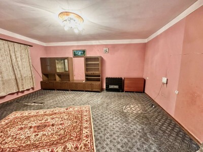 Կոդ  B-323 Վարձով է տրվում բնակարան