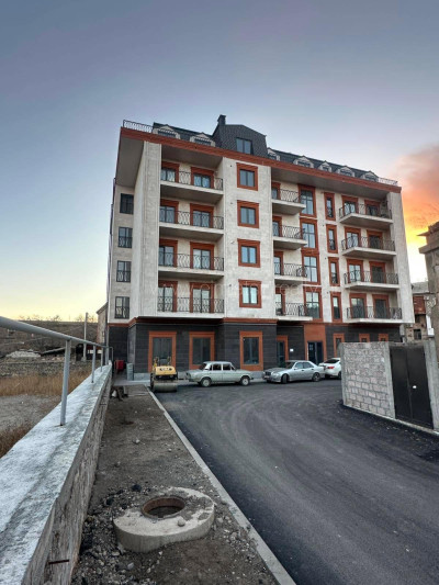 Կոդ BA-7868   Վաճառվում է բնակարան