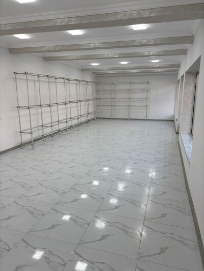 Կոդ 605 Վարձով է տրվում ԿՈՄԵՐՑԻՈՆ ՏԱՐԱԾՔ