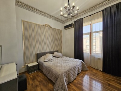 Կոդ 557 Վարձով է տրվում  բնակարան