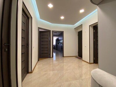 Կոդ 458 Վարձով է տրվում  բնակարան