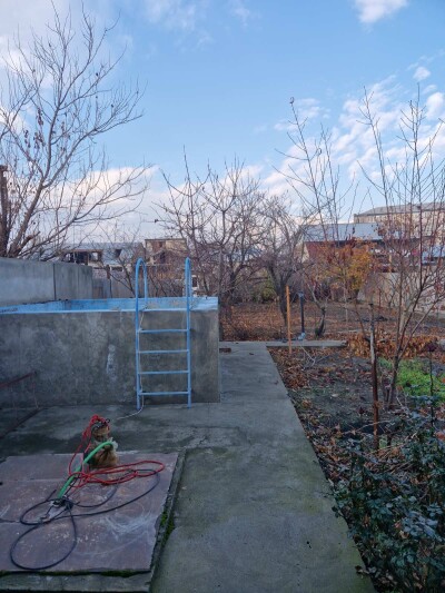 Կոդ  A-318 Վարձով է տրվում առանձնատուն