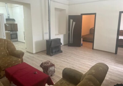 Կոդ 368 Վարձով է տրվում առանձնատուն