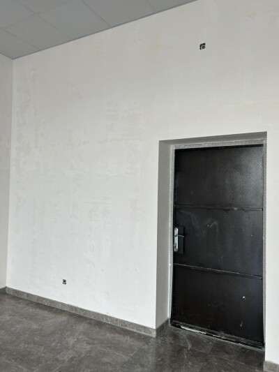 Կոդ 396  Վարձով է տրվում  ԿՈՄԵՐՑԻՈՆ ՏԱՐԱԾՔ