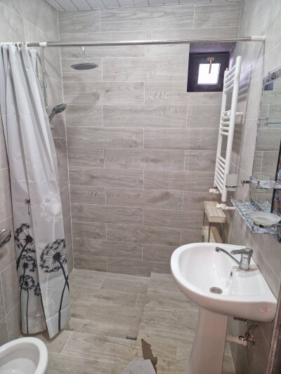 Կոդ  A-318 Վարձով է տրվում առանձնատուն