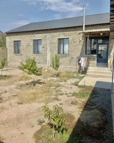 Կոդ AA-0096   Վաճառվում է առանձնատուն