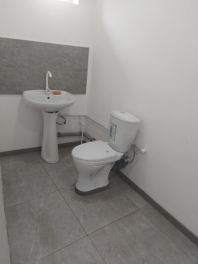 Կոդ K-334  Վարձով է տրվում  ԿՈՄԵՐՑԻՈՆ ՏԱՐԱԾՔ