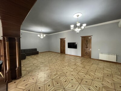 Կոդ 343 Վարձով է տրվում առանձնատուն