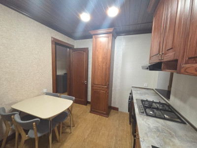 Կոդ A-5006 Վաճառվում է առանձնատուն