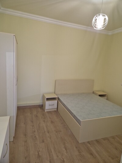 Կոդ  A-318 Վարձով է տրվում առանձնատուն