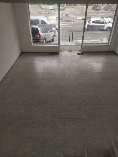 Կոդ K-334  Վարձով է տրվում  ԿՈՄԵՐՑԻՈՆ ՏԱՐԱԾՔ