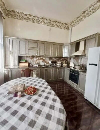 Կոդ 337 Վարձով է տրվում բնակարան