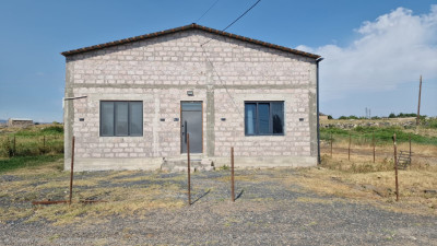 Կոդ AV-7384 Վաճառվում է առանձնատուն