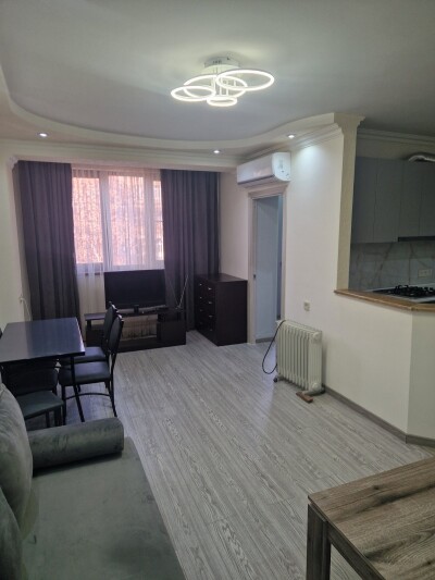 Կոդ 336 Վարձով է տրվում բնակարան