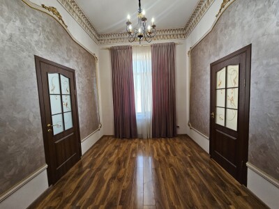 Կոդ 557 Վարձով է տրվում  բնակարան