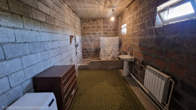 Կոդ AV-9028 Վաճառվում է առանձնատուն