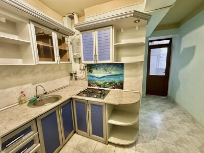 Կոդ  B-323 Վարձով է տրվում բնակարան