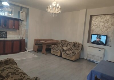 Կոդ 374 Վարձով է տրվում առանձնատուն