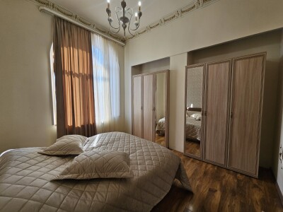 Կոդ 557 Վարձով է տրվում  բնակարան