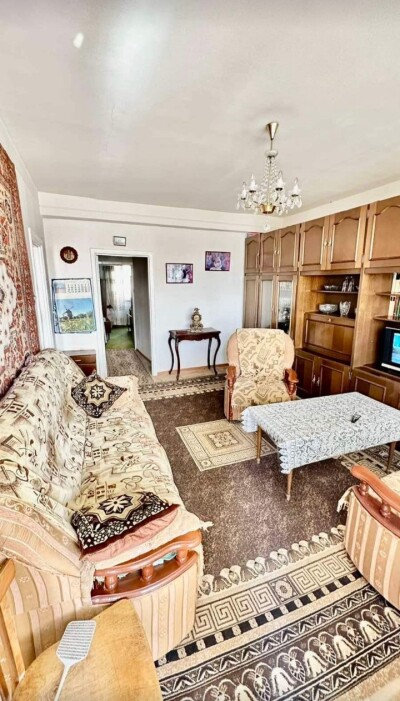 Կոդ  B-324 Վարձով է տրվում բնակարան