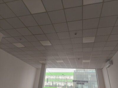 Կոդ K-334  Վարձով է տրվում  ԿՈՄԵՐՑԻՈՆ ՏԱՐԱԾՔ