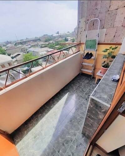 Կոդ B-335 Վարձով է տրվում բնակարան