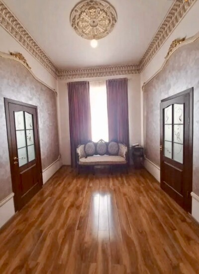 Կոդ 337 Վարձով է տրվում բնակարան