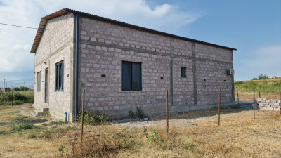 Կոդ AV-7384 Վաճառվում է առանձնատուն