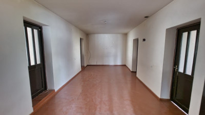 Կոդ AV-8541 Վաճառվում է առանձնատուն