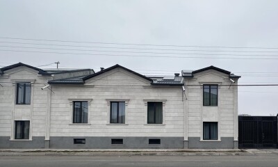 Կոդ 653 Վարձով է տրվում առանձնատուն