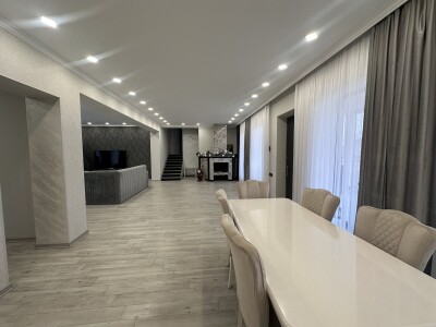 Կոդ 653 Վարձով է տրվում առանձնատուն