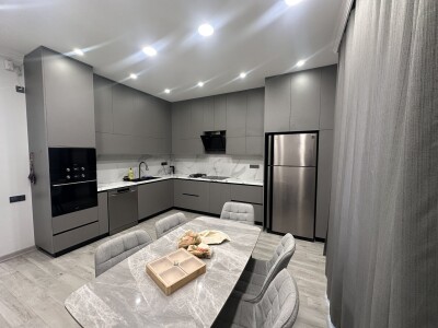 Կոդ 653 Վարձով է տրվում առանձնատուն