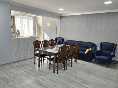 Կոդ 597 Վարձով է տրվում  բնակարան