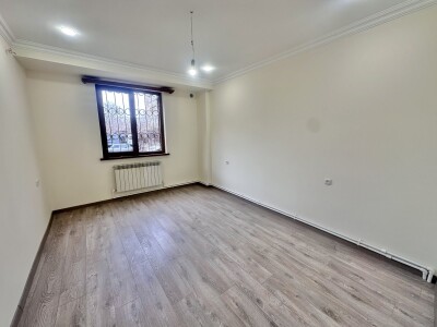 Կոդ 616 Վարձով է տրվում բնակարան