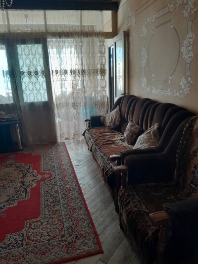 Կոդ 640 Վարձով է տրվում  բնակարան