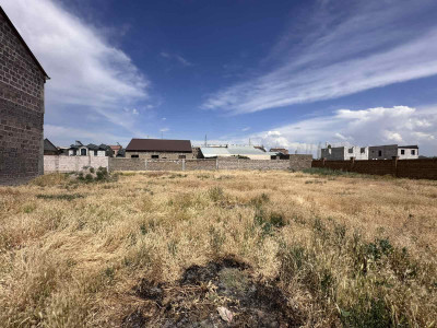 Կոդ HS-2377  Վաճառվում է տնամերձ հող