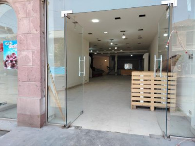 Կոդ 673 Վարձով է տրվում   ԿՈՄԵՐՑԻՈՆ ՏԱՐԱԾՔ