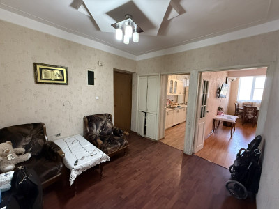 Կոդ BS-2467   Վաճառվում է բնակարան