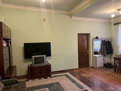 Կոդ AA-5569  Վաճառվում է առանձնատուն