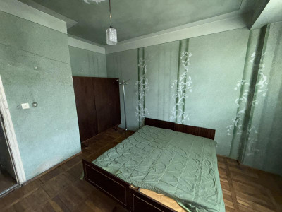 Կոդ BA-3042  Վաճառվում է բնակարան