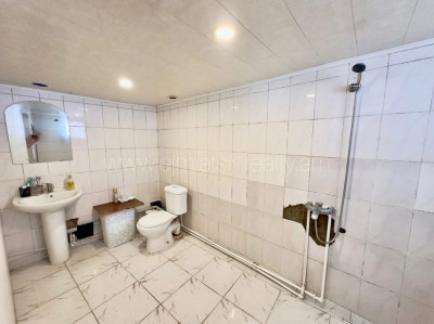 Կոդ AA-2558   Վաճառվում Է առանձնատուն